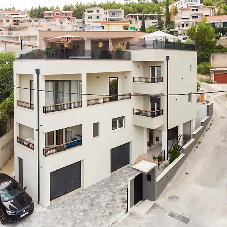 Luxury Penthouse Duće