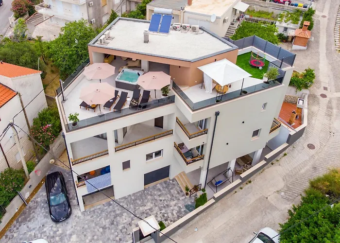 Elegance 아파트 *